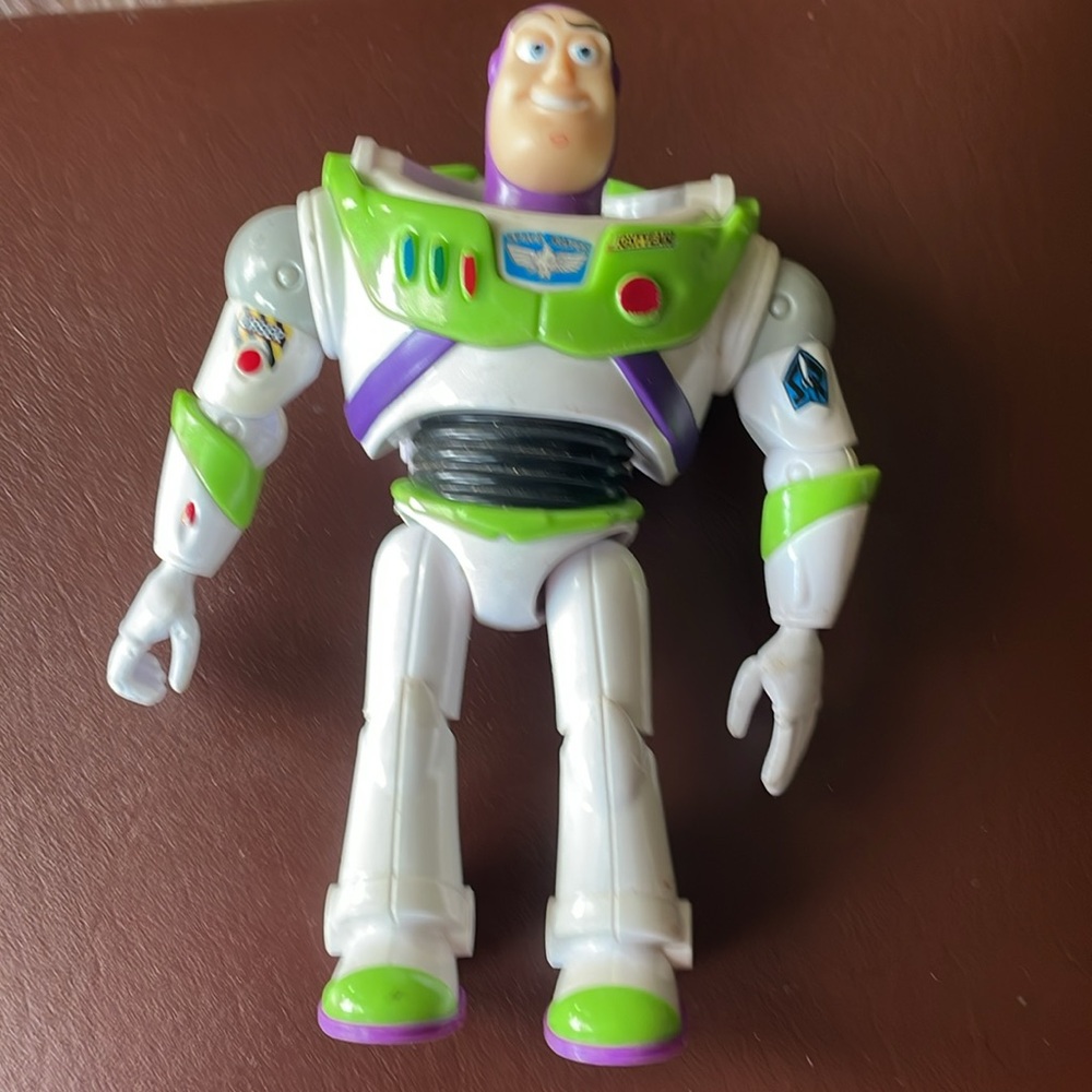 Disney Store Toy Story Buzz Lightyear Action Figure 7" doll